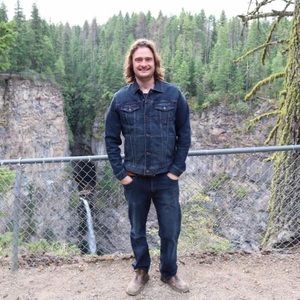 Meet your Posher, Leon